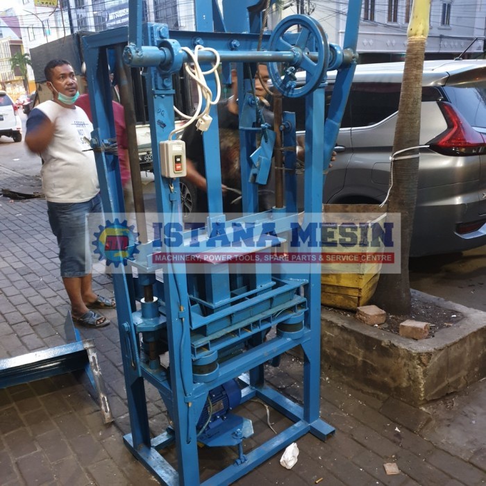 MESIN PRESS BATAKO CETAK PAVING BLOCK COMPLETE DINAMO Best