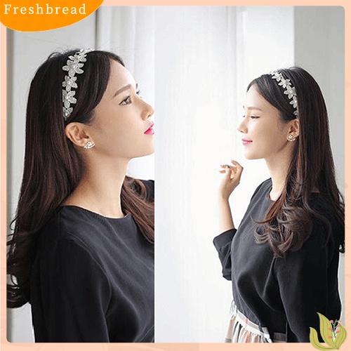 &lt; Freshbread &gt; Fashion Wanita Gaya Korea Anting Pola Daisy Kecil Berlian Imitasi Jaket Telinga Ear Studs