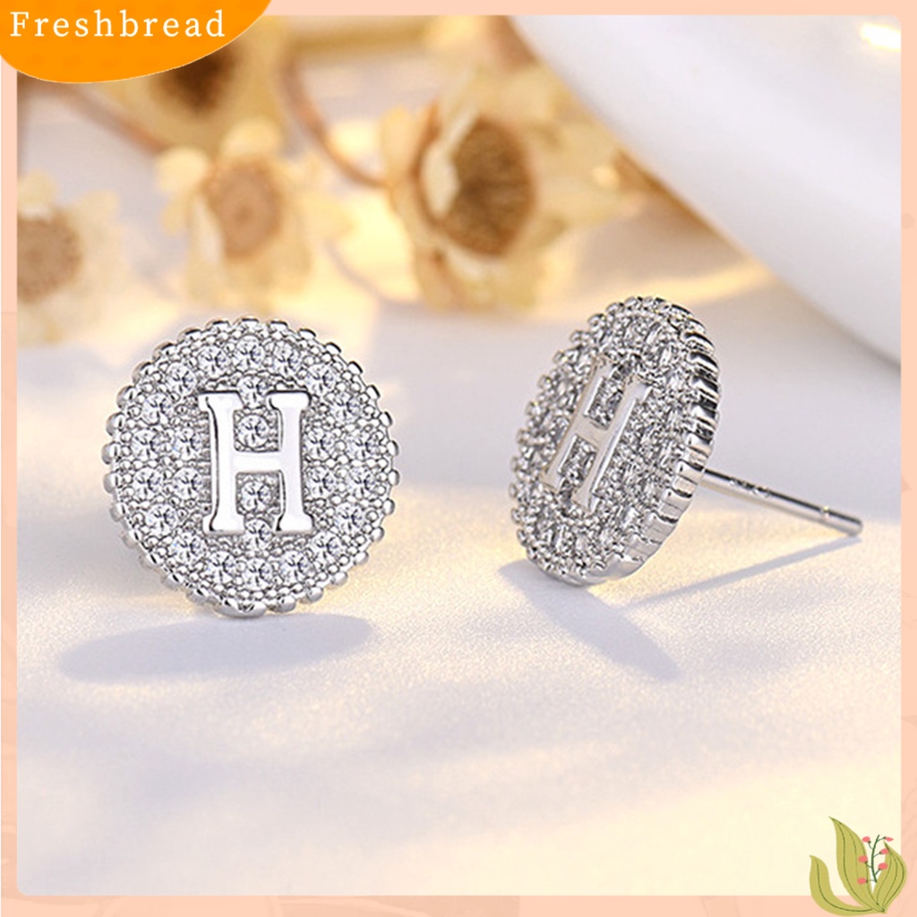 &lt; Freshbread &gt; 1pasang Ear Studs Round Cool Golden/Silver Color Mini Sparkling Rhinestone H Huruf Wanita Anting Perhiasan Fashion