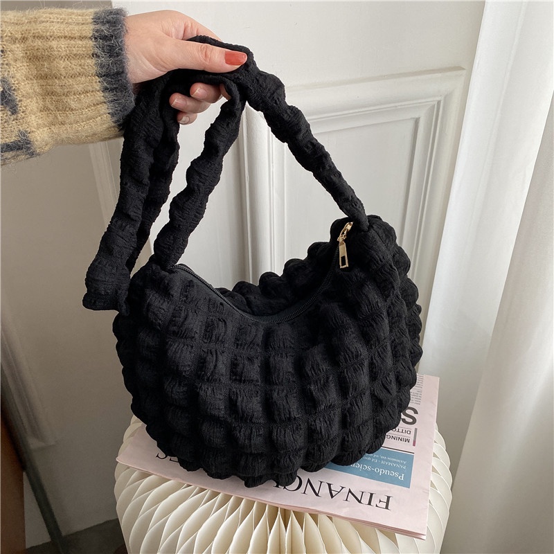 TAS PUFFY SELEMPANG KOREAN PILLOW BAG SELEMPANG WANITA KOREA KEKINIAN PUFFY FOAM SHOULDER BAG TREND Tas Selempang Top Handle Wanita Fashion Korea Terbaru Tas Shoulder Bag Wanita Kekinian