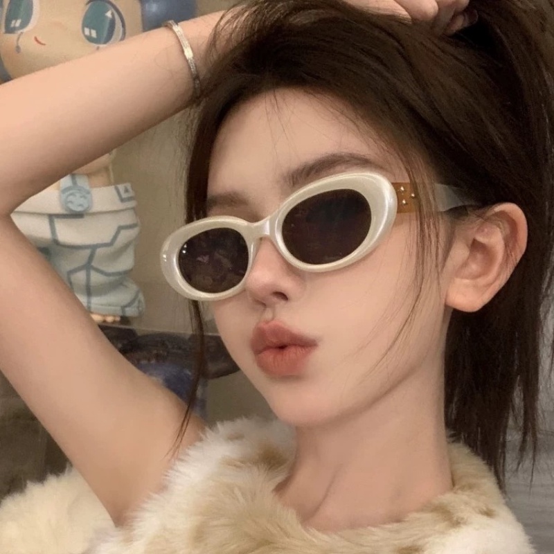 (YUZHU) Kacamata Hitam Bingkai Oval Tiga Bintang Fashion Korea INS Gaya Hot Girls Anti UV Sunglasses Untuk Wanita