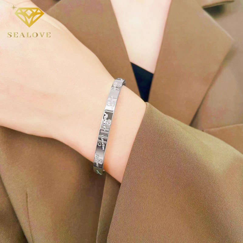 Gelang titanium Wanita Anti Karat Huruf Love Forever Cantik Bangle Emas 18K Aksesoris Mewah Korean Style COD