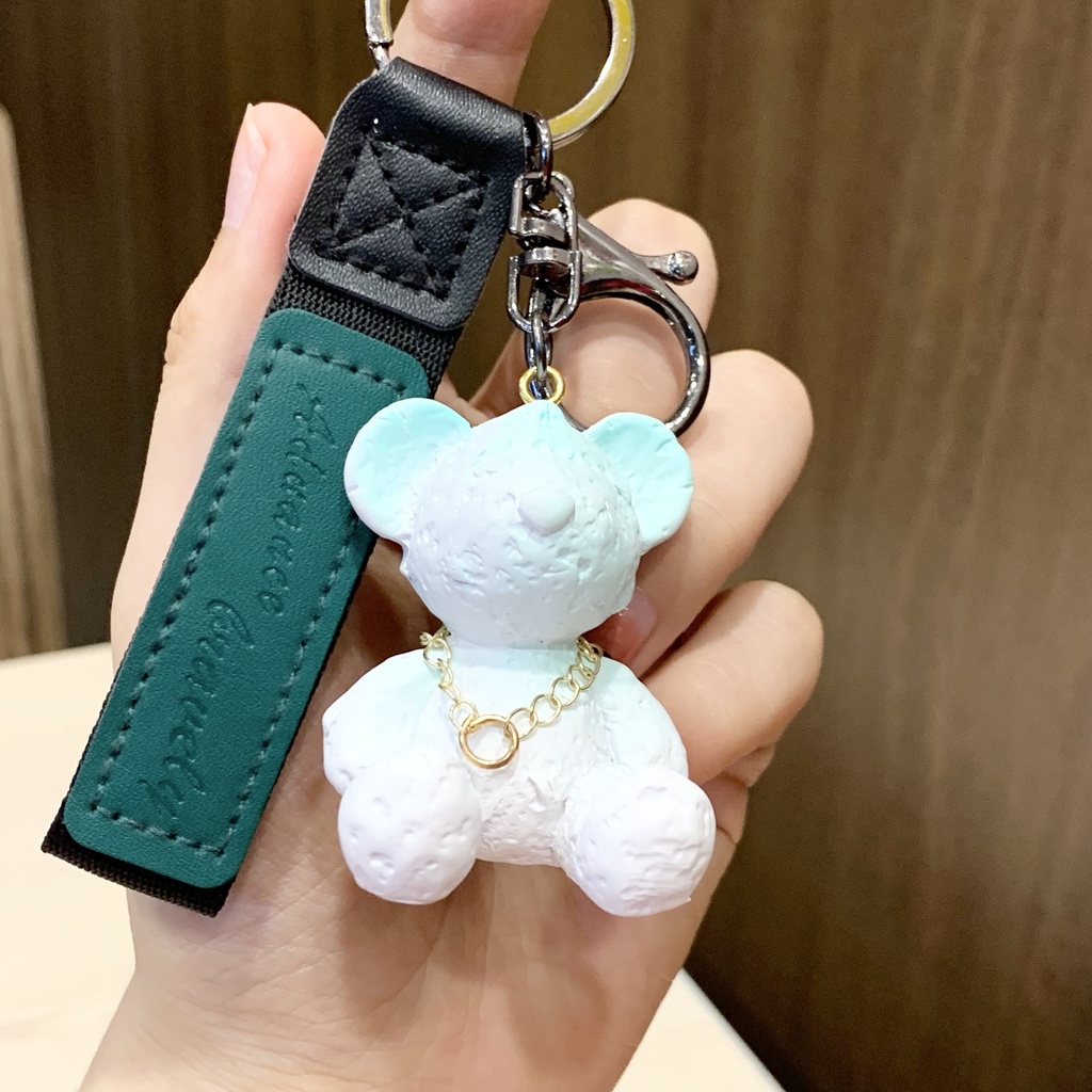 Rendering Gradient Bear Kreatif Resin Gradient Keychain Keren Lunar Explorer Bear Hewan Mobil Tali Kulit Gantungan Kunci Gadis Cowok Ransel Liontin Hadiah