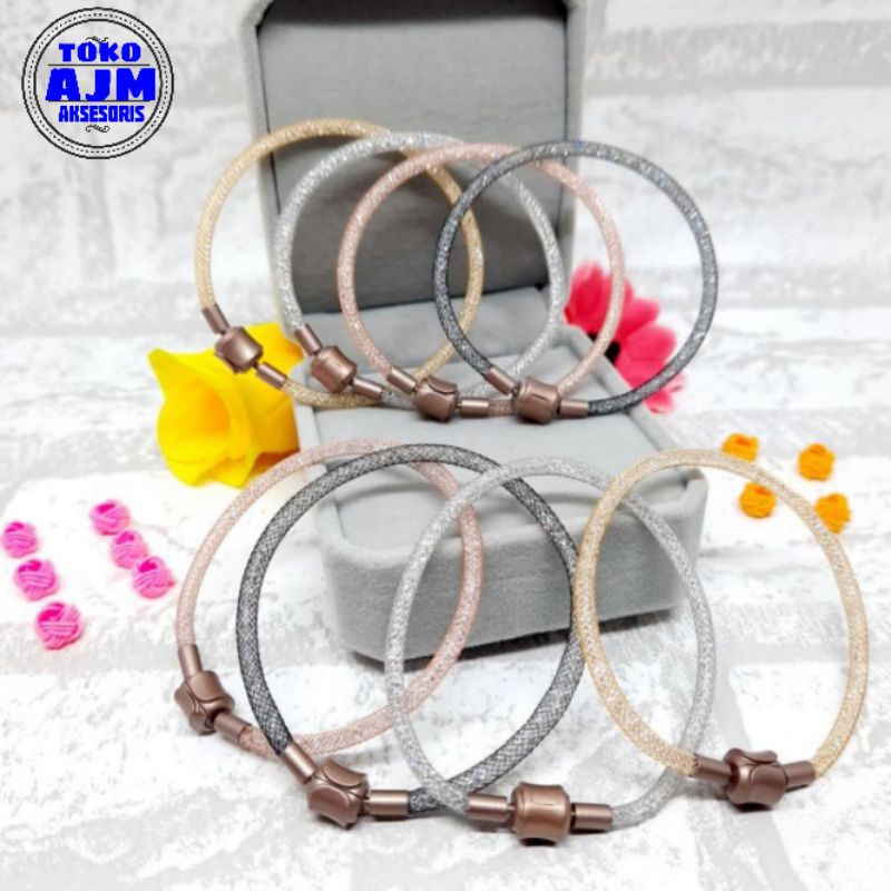 Gelang Kawat Kristal Gliter Pandora Liontin Huruf Emas Pengait Broze