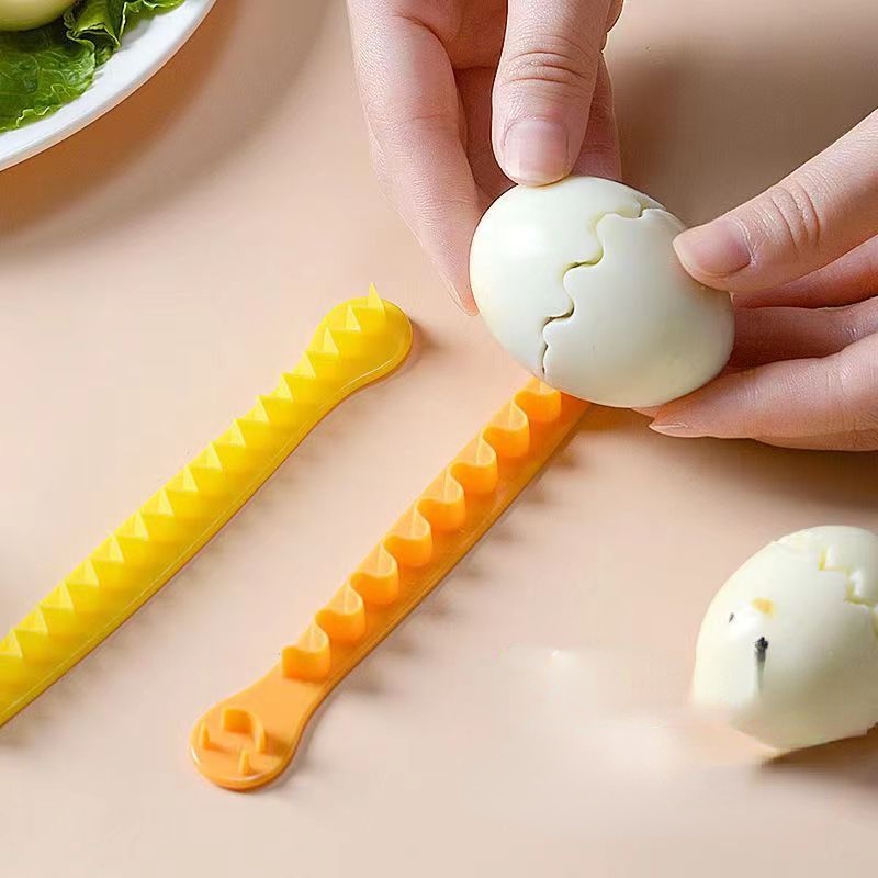 Cetakan Pemotong Telur Bunga Sarapan Kreatif DIY Gadget Gelombang Gigi Gergaji Pinggiran Pemotong Telur Food-grade PP Renda Egg Slicer Cetakan Ukiran Telur Bento Mewah