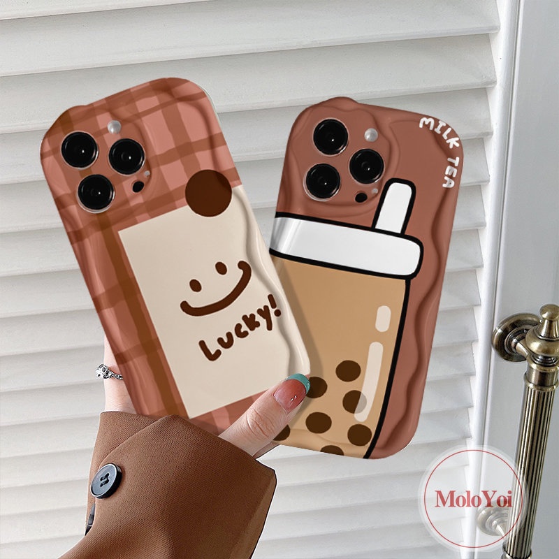 IPHONE Kartun Milk Tea Cute Smiley Back Case Kompatibel Untuk Iphone11 12 14 13 Pro Max XR X XS Max 7Plus 8 6s 7 6 Plus 8Plus SE 2020 Kreatif 3D Wavy Curved Edge Phone Soft Tpu Cover