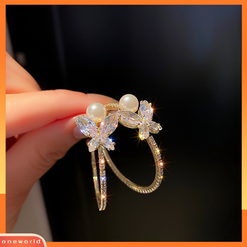 [WOD] 1pasang Anting Pejantan Mutiara Imitasi Berlian Imitasi Bertatahkan Perhiasan Fashion Kupu-Kupu Berbentuk C Anting Tindik Wanita Perhiasan