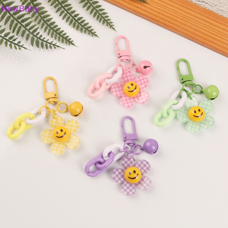 Newbaby Lucu Smiley Face Bunga Bunga Matahari Warna Kisi Gantungan Kunci Dengan Bell Ransel Key Pendant Keyrings Aksesoris Kawaii Key Ring Mainan Pesona Hadiah Ornamen ID