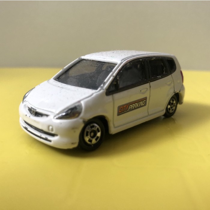 diecast mobil tomica honda jazz fit GD3 gen 1 parking ASIS