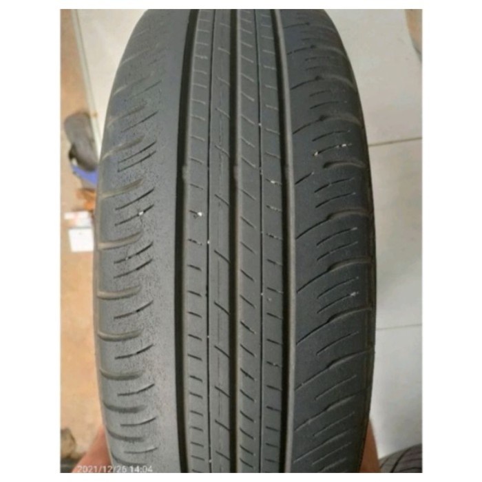 Ban Mobil Copotan Merek Dunlop Ukuran 185 70 R14 Second Tubles