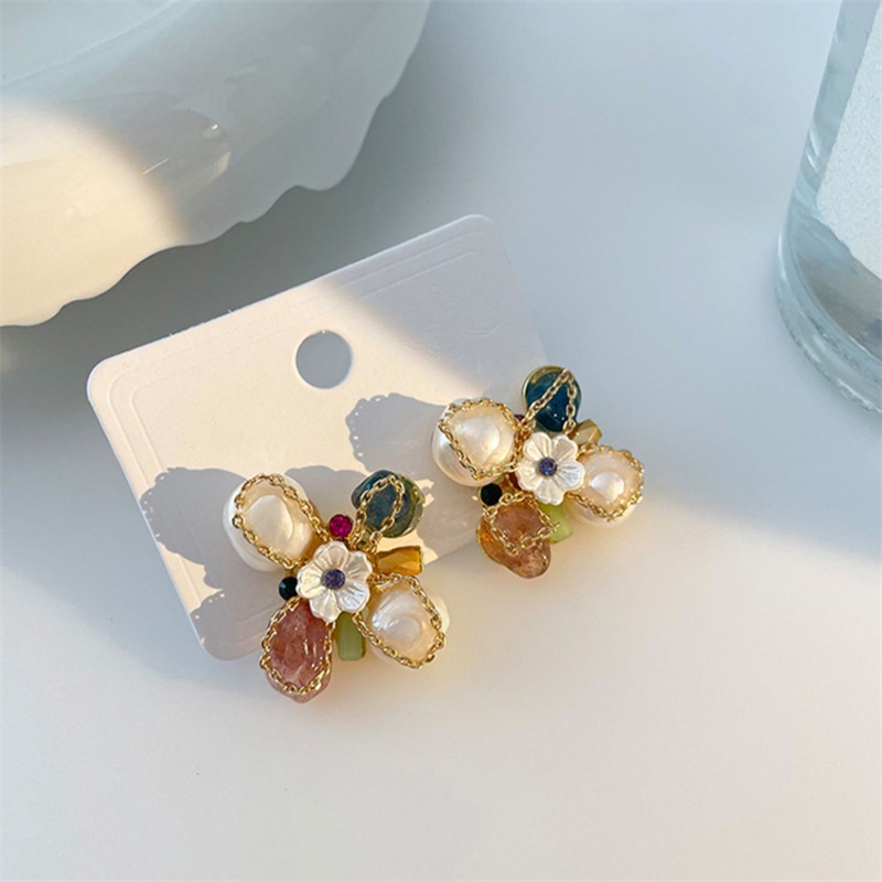 Anting Fashion Elegan Temperamen Bunga Mutiara Barok Retro Baru