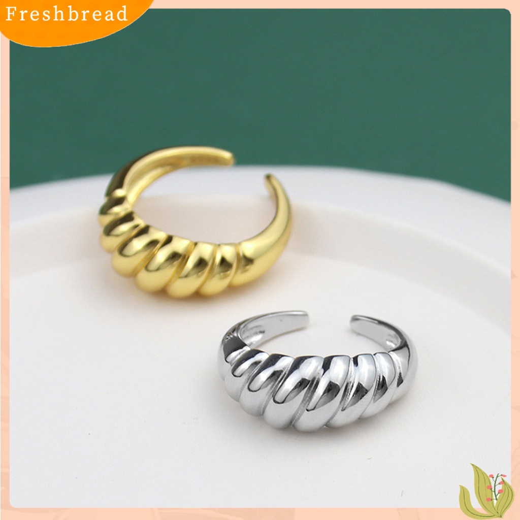 &lt; Freshbread &gt; Cincin Jari Terbuka Dapat Disesuaikan Berlebihan Tidak Luntur Vintage Dekorasi Kepribadian Wanita Perhiasan Perancis Croissant Cincin Perhiasan Aksesoris