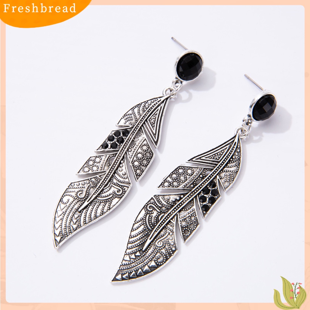 &lt; Freshbread &gt; 1pasang Anting Menjuntai Berongga Keluar Daun Perhiasan Semua Pertandingan Ringan Indah Stud Earrings Untuk Pacaran