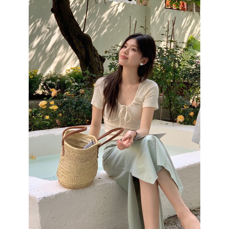 Red Spice girl keinginan murni angin dasi tali V-neck lengan pendek T-shirt wanita musim semi dan musim panas rasa desain baru budidaya diri dan tipis pendek bottoming top