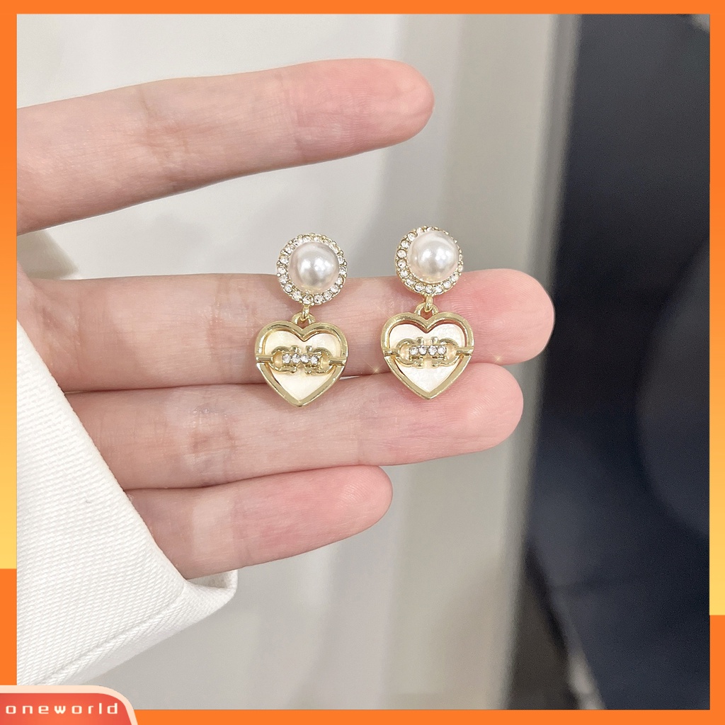 [EONE] 1pasang Ear Studs Love Heart Shiny Rhinestone Mewah Elegan Kecil High Gloss Mutiara Imitasi Wanita Anting Perhiasan Aksesoris