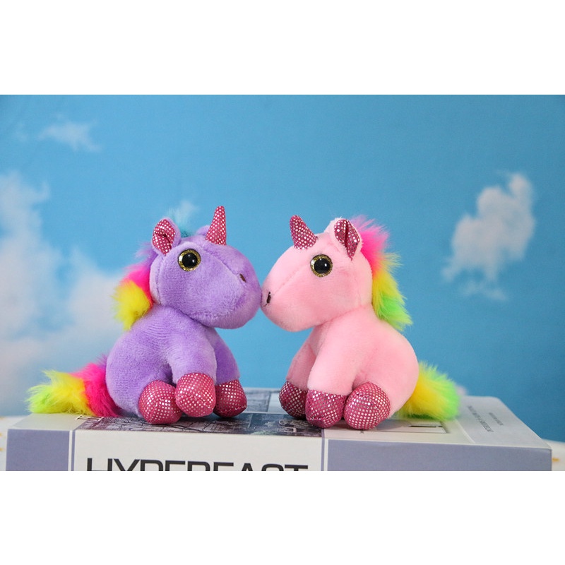 Rainbow Unicorn Plush Doll Liontin Tas Gantungan Kunci Hadiah Pasangan Pernikahan Cakar Sprinkler