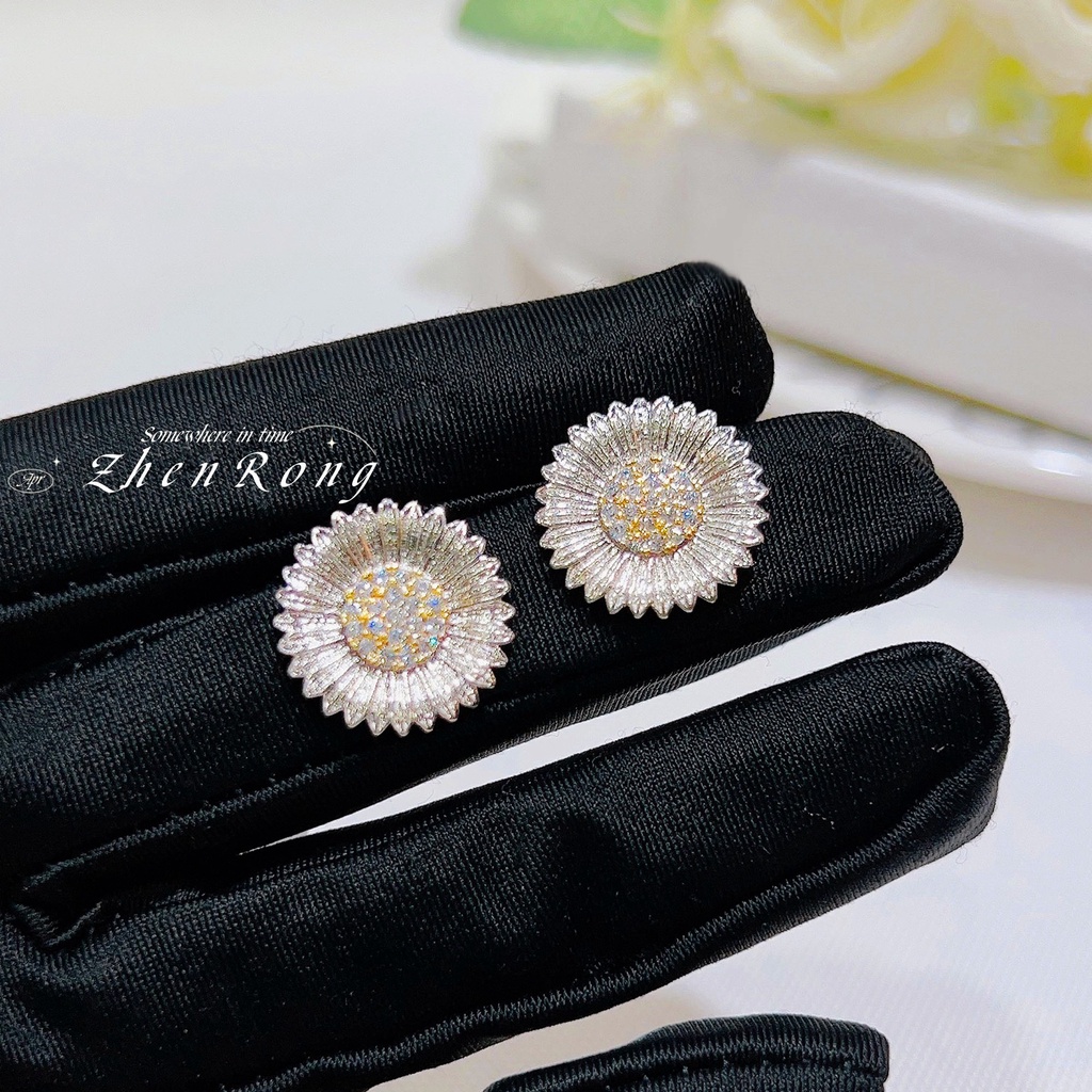 Goldkingdom Aksesoris Perhiasan Fashion Ready Stock Anyaman Ukir Emas Renda Kerajinan Daisy Kecil Stud Earrings Vintage Flower Woman