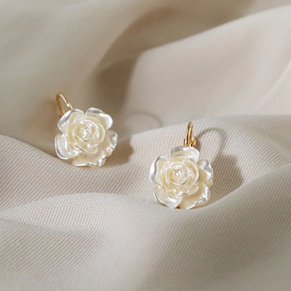 Anting Bunga Camelia Putih Baru Anting Temperamen Anting Bunga Canggih Anting Perhiasan Gadis Seksi