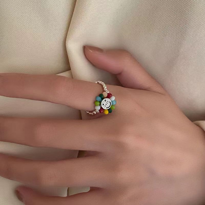 2023gaya Baru Korea Selatan Dongdaemun Manik-Manik Warna-Warni Cincin Perempuan Segar Niche Desain Rasa Cincin Elastis Unik