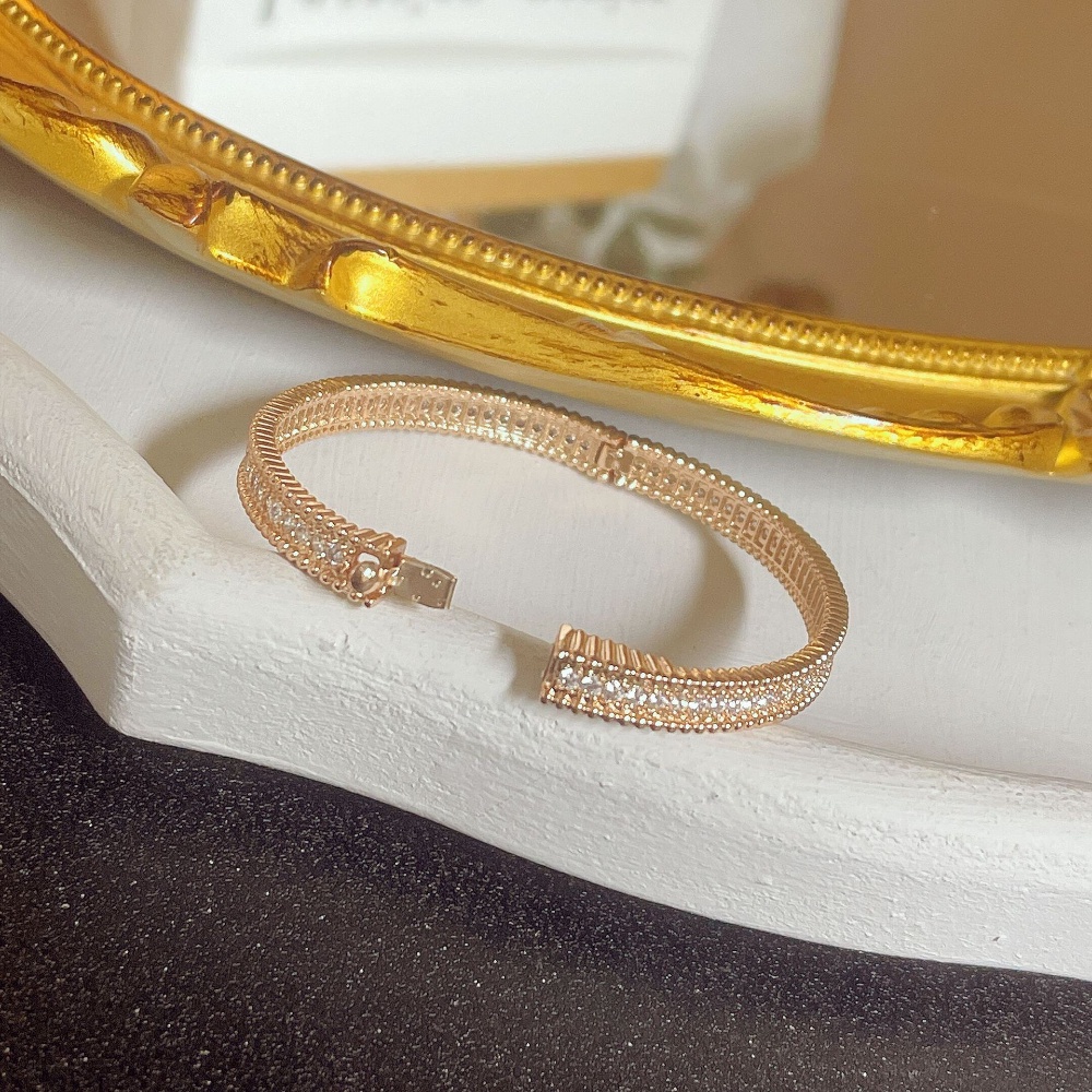 Korea Rose Gold Oval Gelang Ringan Mewah Zirkon Mikro Snap-on Hiasan Tangan Wanita