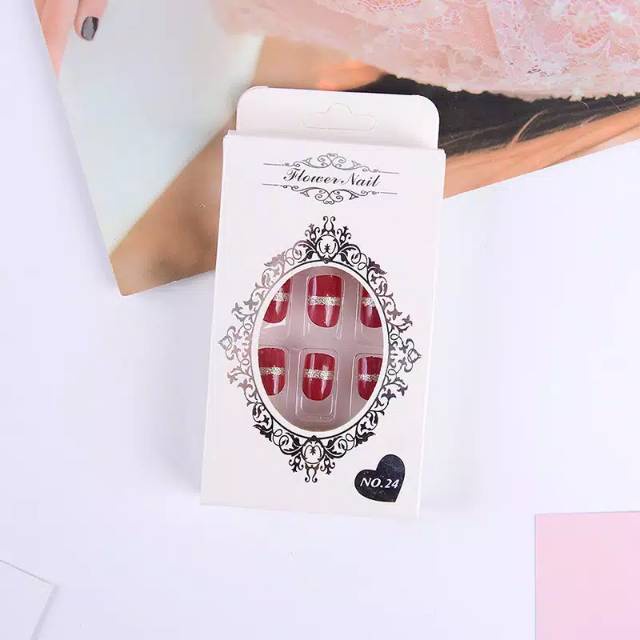 Kuku Palsu 3D Full Berlian Imitasi Untuk Pengantin Wanita Maroon Stripe