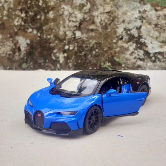 Diecast Bugatti Chiron SuperSport 1:36 miniatur mainan pajangan