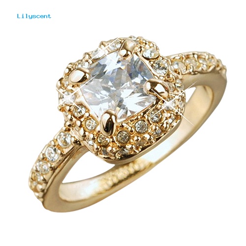 Lilyscent Women's Engagement Bridal Wedding Band Shiny Mewah Persegi Berlian Imitasi Cincin Hadiah