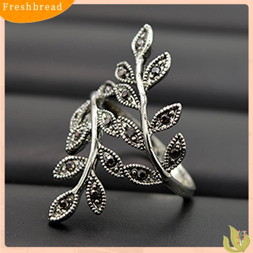 &lt; Freshbread &gt; Wanita Vintage Punk Bentuk Daun Berlian Imitasi Dekorasi Cincin Pesta Perhiasan Charms