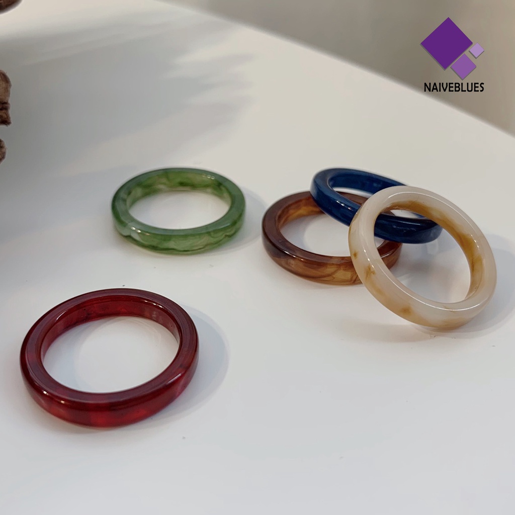 &lt; Naiveblues &gt; 2Pcs Cincin Jari Warna-Warni Semua Pertandingan Resin Dapat Ditekuk Retro Untuk Pacaran