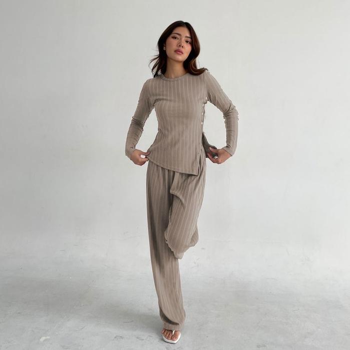 BEFAST - ZNF ONESET HANNY / Setelan Eden Hornet Knit Premium / Oneset Wanita Korean Style / Fashion Kekinian Wanita Remaja / Outfit Daily Wanita TrendyRe / Setelan Polos Casual / Oneset Kancing Pinggir