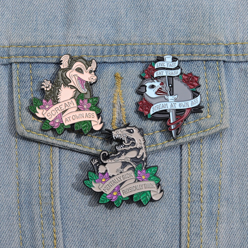 Scream At Own Ass Enamel Pin Bros Possum Texts Banner Brooch Badges Kartun Hewan Perhiasan Hadiah Untuk Teman