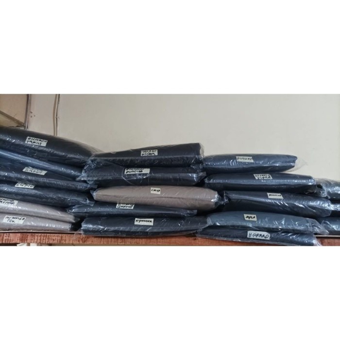 Karpet Dasar Mobil Hyundai Atoz - Hitam