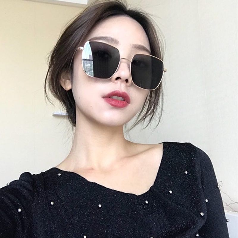 Papaozhu Trendi Bingkai Persegi Besar Kacamata Hitam Untuk Wanita Pria Perlindungan UV400 Over Sized Shades Fashion Liburan Mengemudi Kacamata