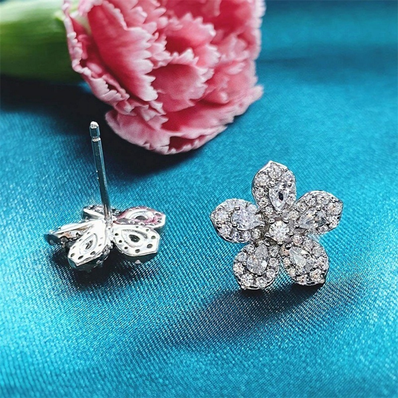 Anting Bunga Cubic Zirconia Kristal Warna Silver Untuk Wanita Fancy Aksesoris Telinga Hadiah Ulang Tahun Tindik Perhiasan Trendi