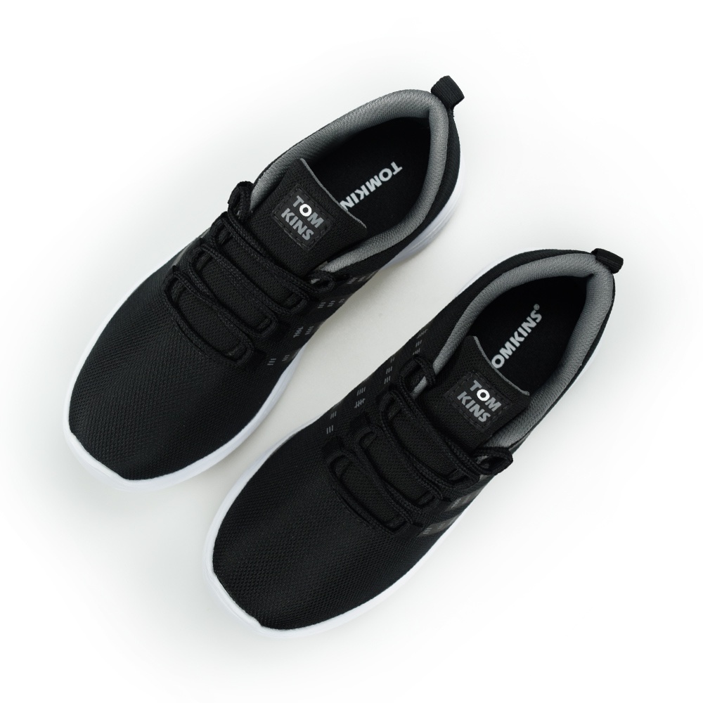 TOMKINS Sneakers Pria Eternal - Black WhiteRAMAYANA JAKTIM