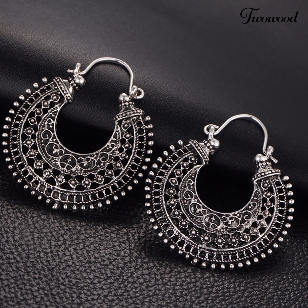 Twowood Retro Etnik Berongga Keluar Ukiran U Berbentuk Keranjang Wanita Kawat Hoop Drop Earrings