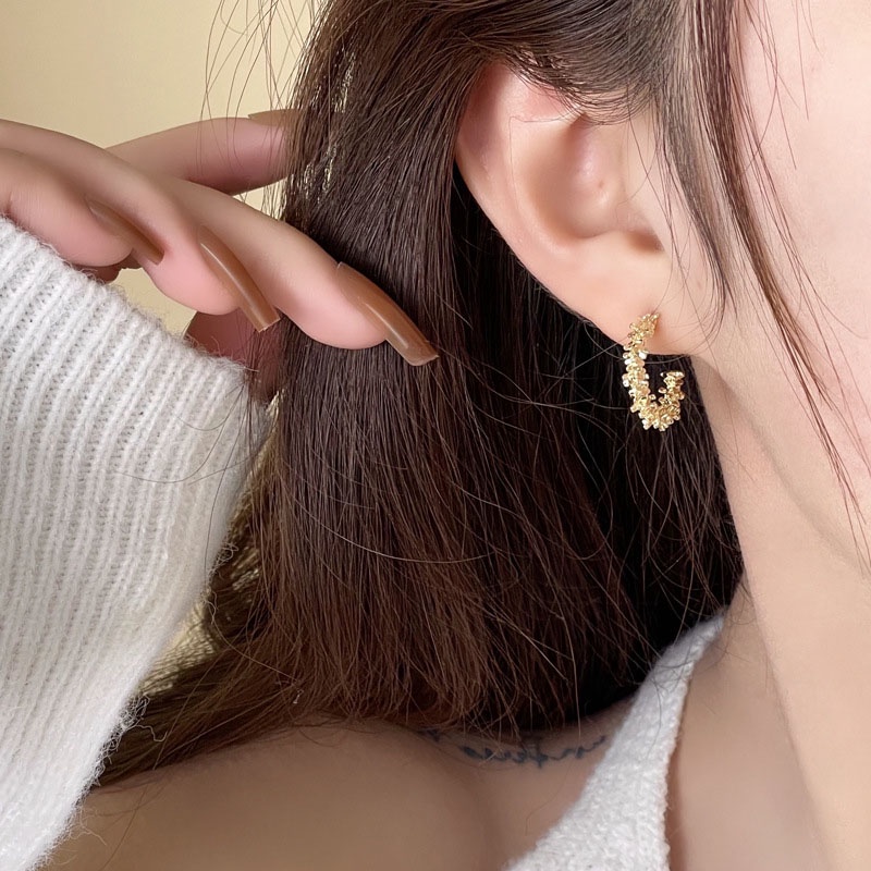 Anting Tusuk Geometri Simple Alloy Irregular Untuk Wanita