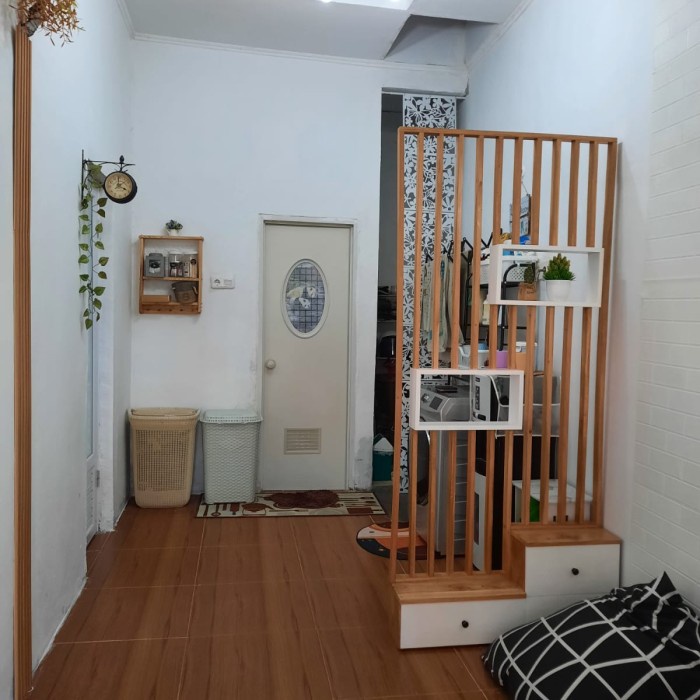 partisi ruangan penyekat ruangan minimalis kayu solid 120