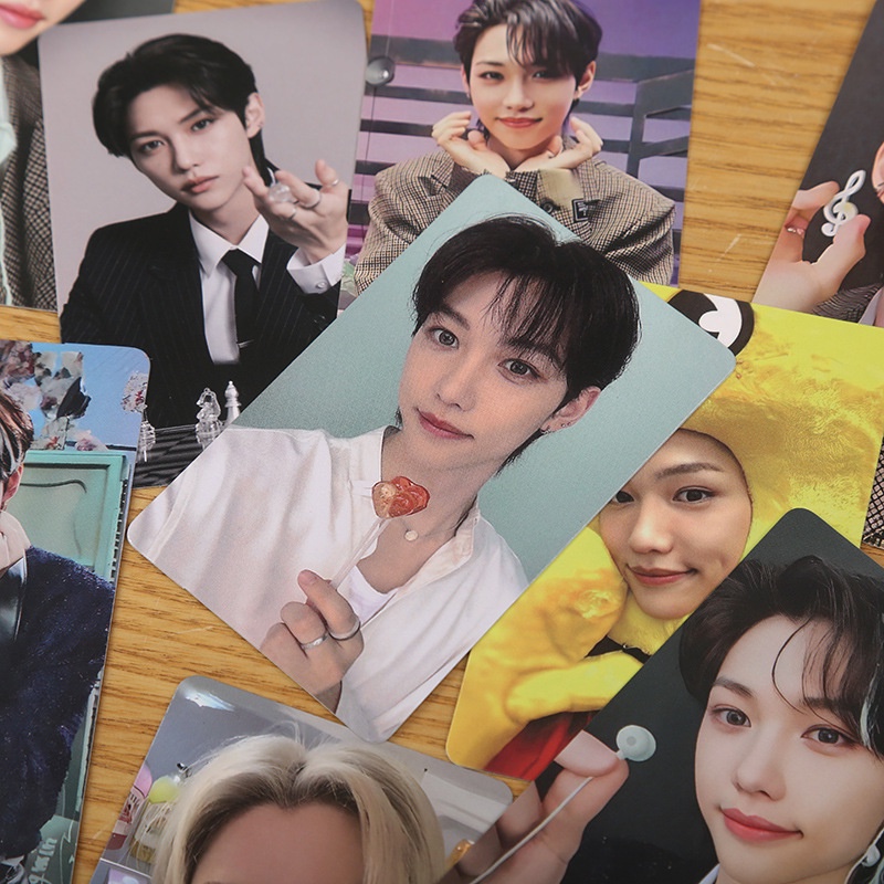 8-12pcs/set STRAY KIDS Album MAXIDENT Photocards Kartu Lomo MMT Straykids Kpop Postcards Koleksi Spesial