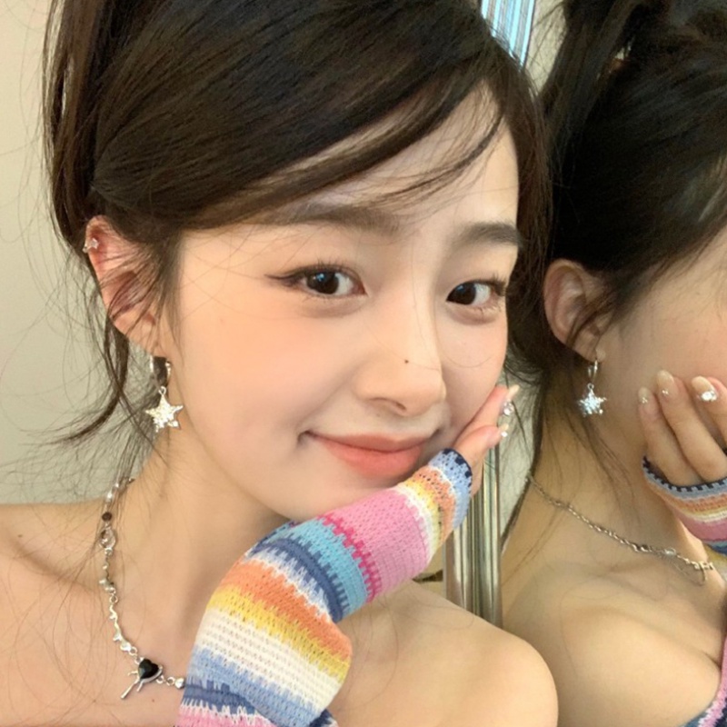 Y2k Fashion Sederhana Warna Perak Shiny Pentagram Menjuntai Anting-Anting Wanita Gadis Indah Minimalis Berujung Lima Bintang Drop Anting-Anting Perhiasan