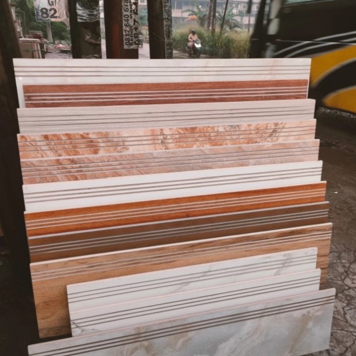 granit/keramik tangga custom ukuran 30x80.30x120 stepnosing tangga