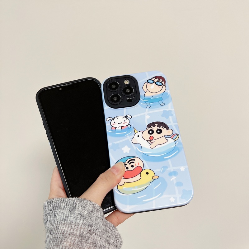 Lovely Swimming Crayon Shin-chan Hard Plastic Case HP iP iPhone 12 13 14 Pro Max 11 FTD Casing Apple