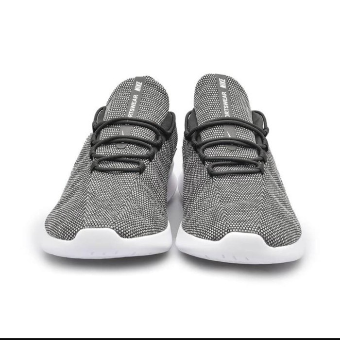 sepatu NIKE Men Sportwear Viale Premium Sepatu Lari Pria - Abu-abu, 40.5