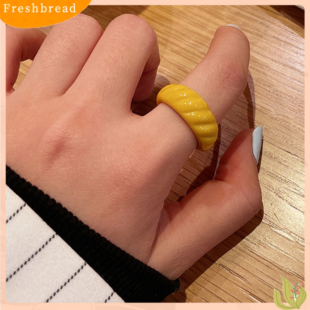 &lt; Freshbread &gt; Wanita Dicat Tangan Stackable Resin Geometris Tidak Teratur Cincin Pembukaan Warna Permen Untuk Tanggal