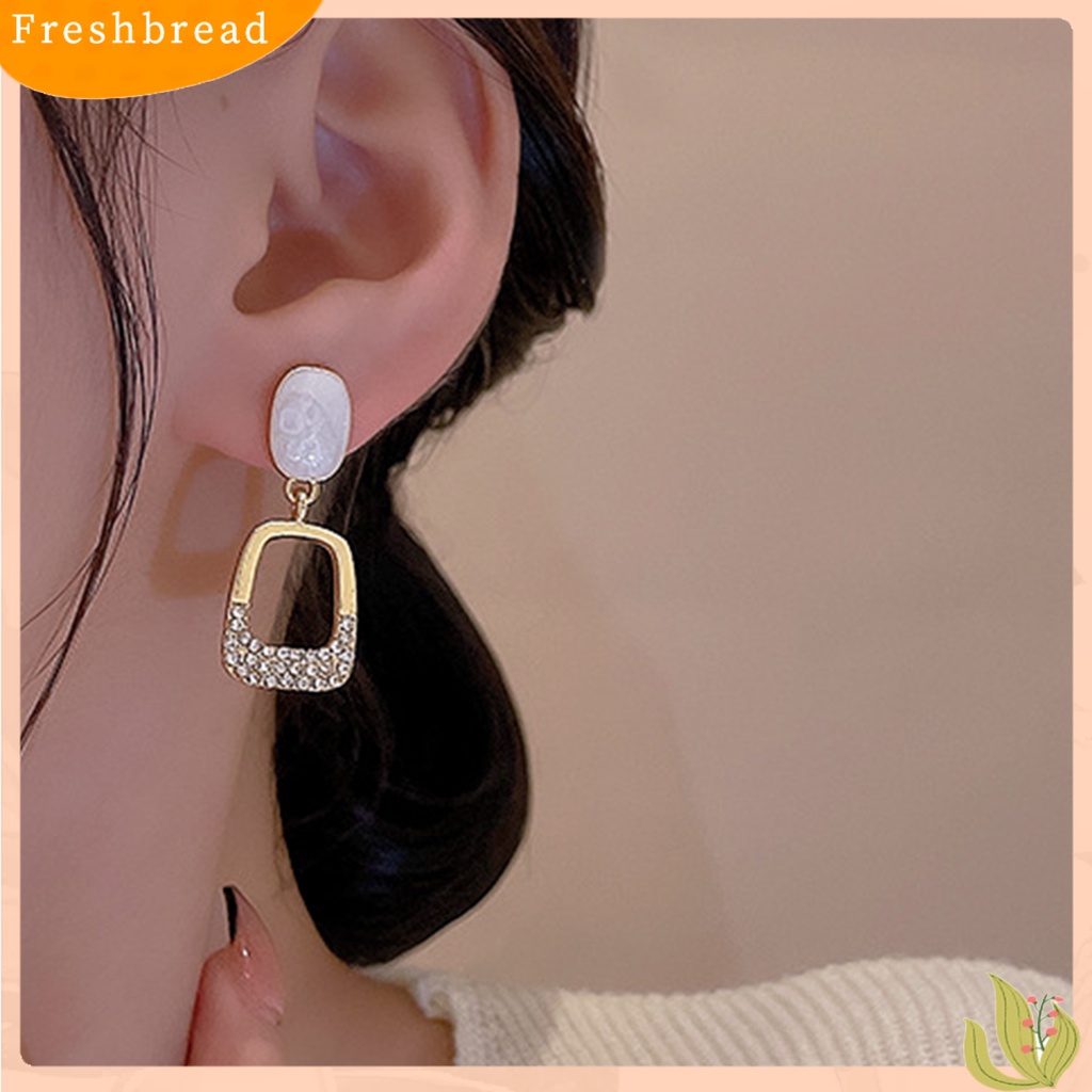 < Freshbread > 1pasang Drop Earrings Geometris Berongga Persegi Elegan Berlian Imitasi Tertanam Berlian Imitasi Bertatahkan Perhiasan Fashion