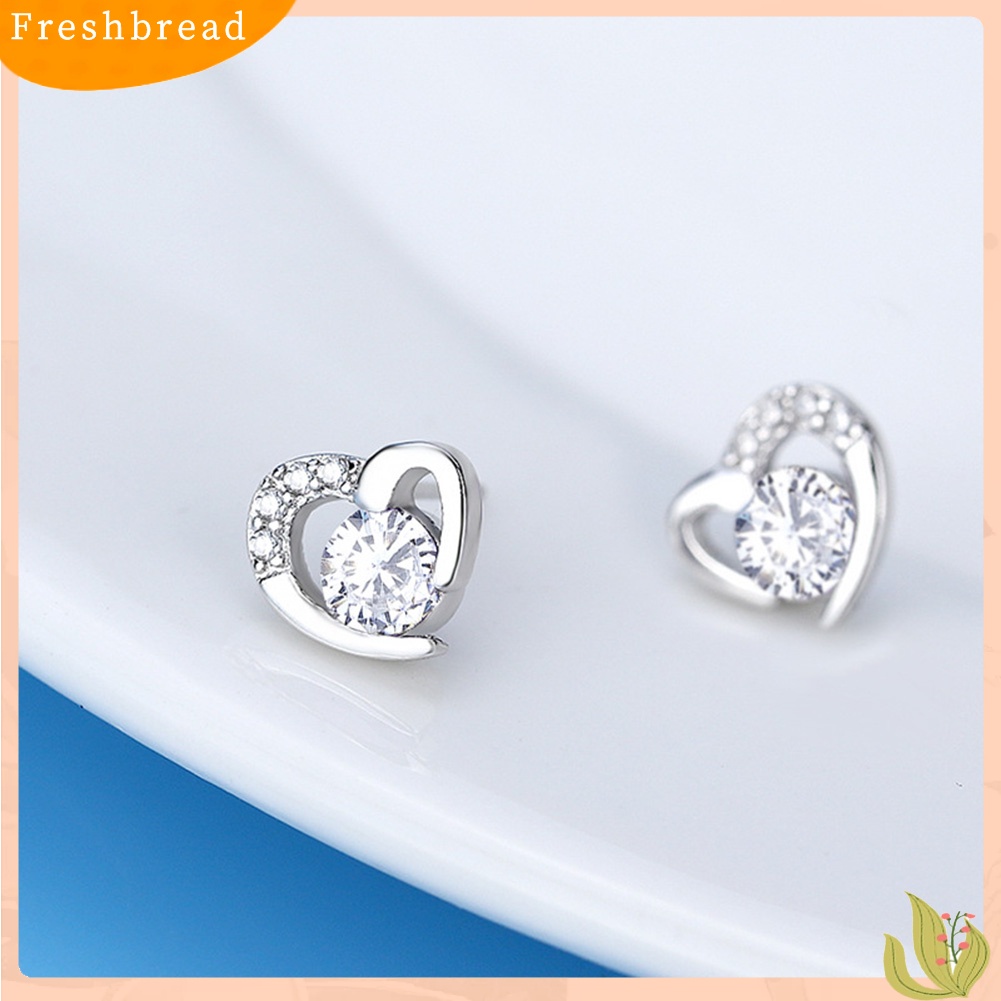 &lt; Freshbread &gt; Fashion Wanita Cubic Zirconia Hias Cinta Hati Telinga Stud Anting Perhiasan Hadiah