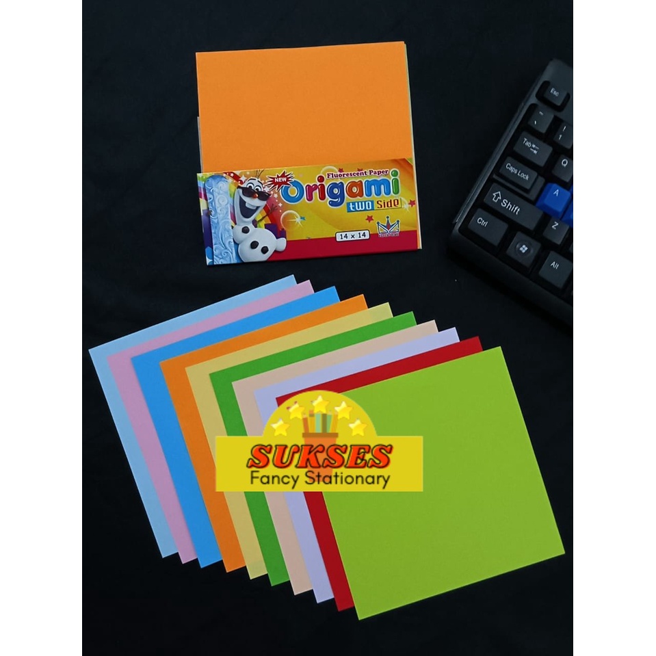 

Kertas lipat origami 14 x 14cm 2 sisi berwarna isi 20 lembar 10 warna