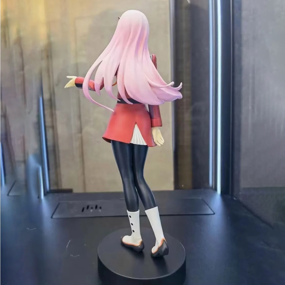 New Darling in the FRANXX Zero Two Uniform Standing Girl18cm Action Figure Collection Model Boneka Mainan Anak Dewasa