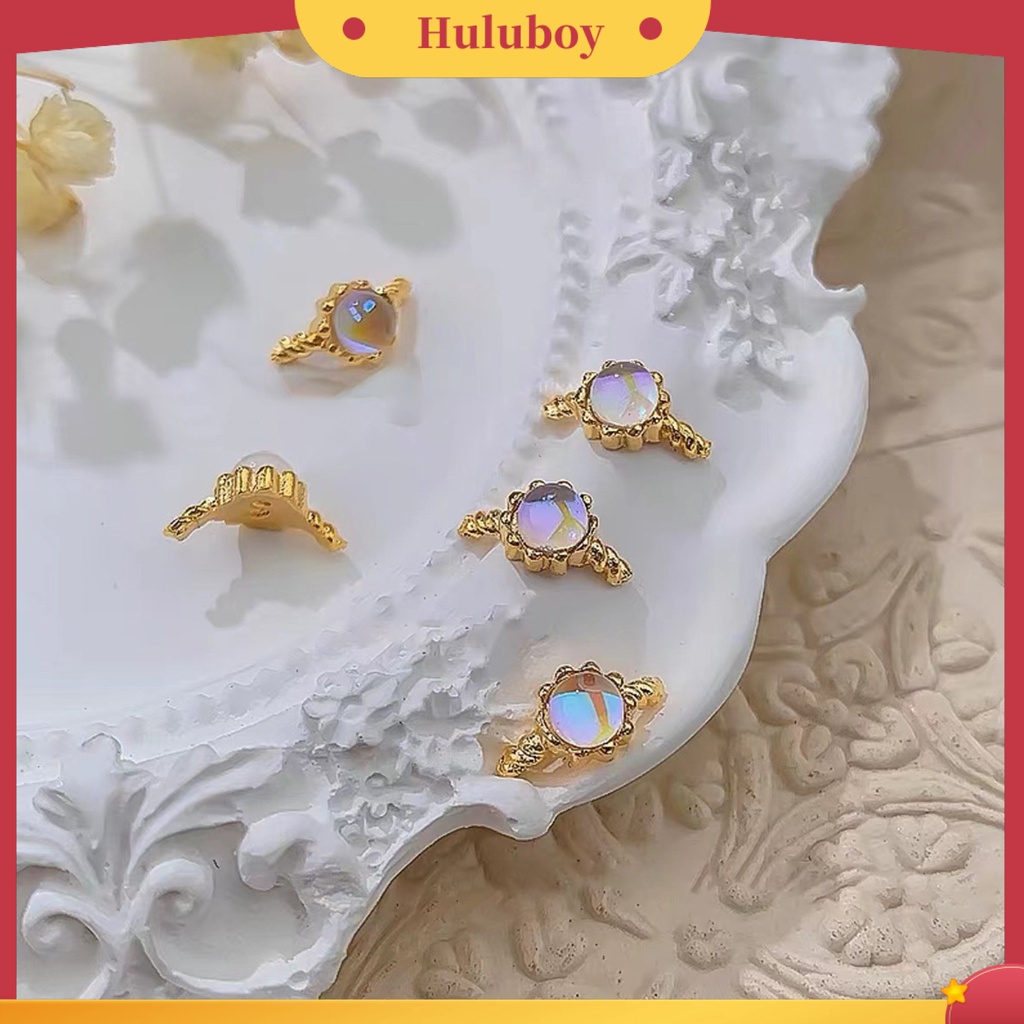 {In Stock} 5Pcs Kuku Berlian Imitasi Bersinar Stunning Efek Visual Tiga Dimensi Tidak Jatuh DIY Gloss Tinggi Mempesona Kuku Ornamen Paduan Desain Manicure Perlengkapan Kuku