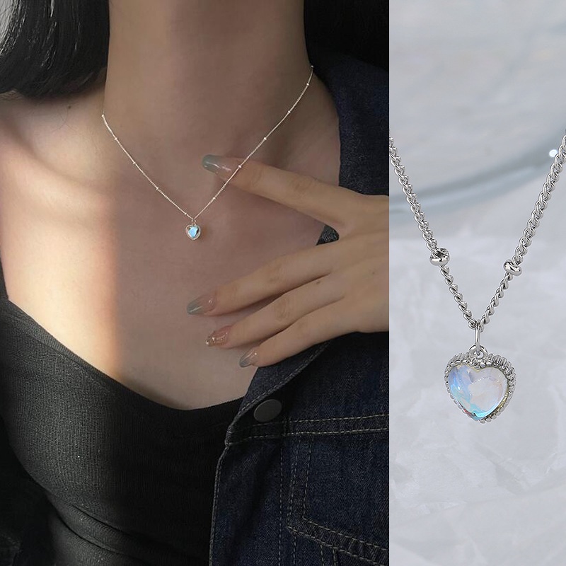 Roselife Fantasi Bersinar Biru Moonstone Heart Pendant Kalung Untuk Wanita Perempuan Korea Trendi Manik Rantai Cinta Hati Kalung Fashion Perhiasan